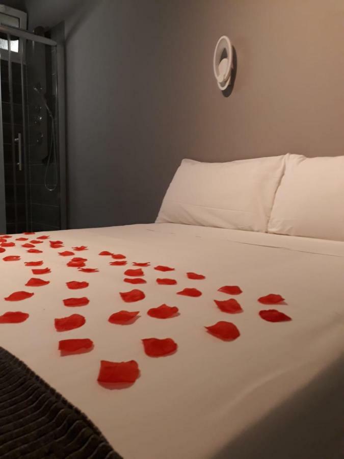 Living Bed And Breakfast Casoria Luaran gambar