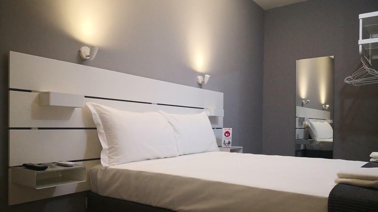Living Bed And Breakfast Casoria Luaran gambar