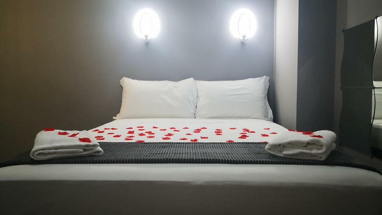 Living Bed And Breakfast Casoria Luaran gambar