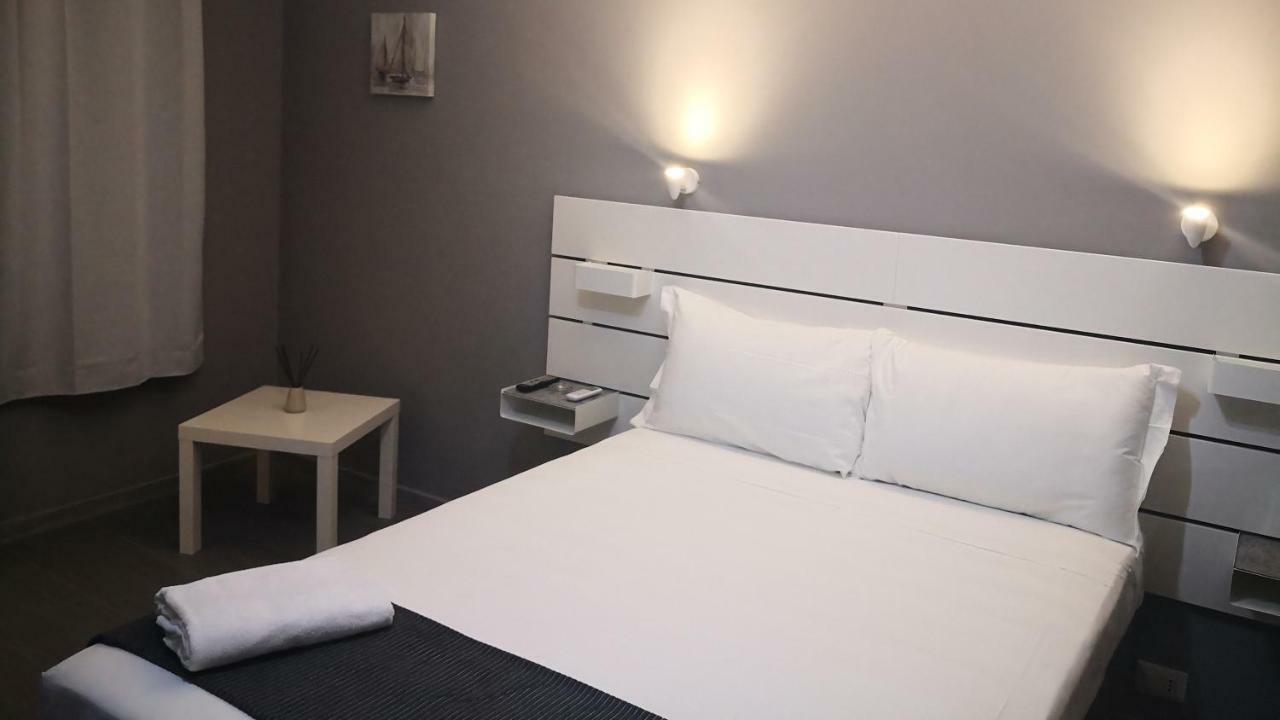 Living Bed And Breakfast Casoria Luaran gambar